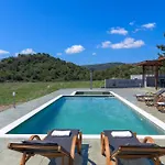 Elaionhill-villa